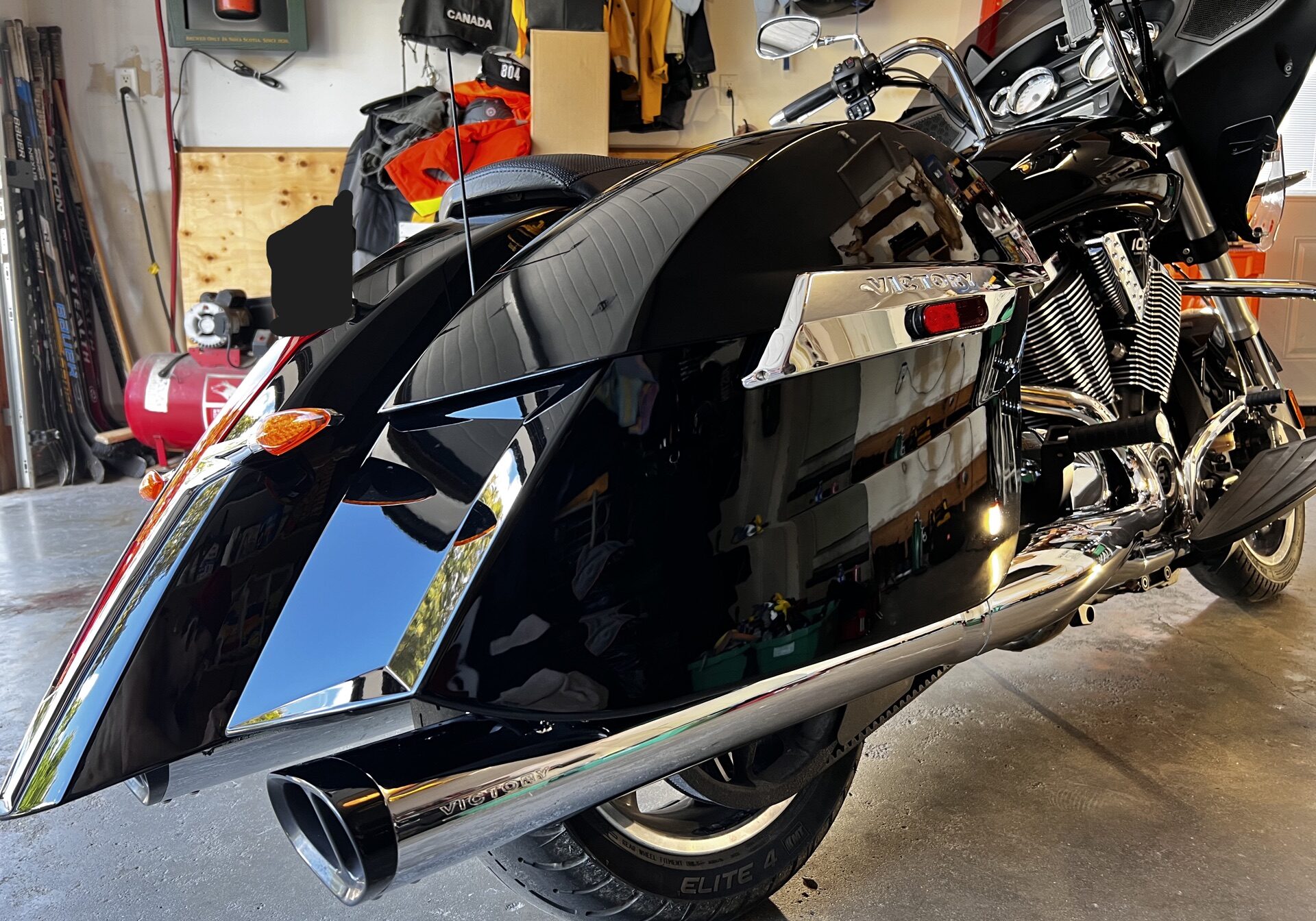 moto-hero
